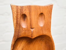 Load image into Gallery viewer, Vintage Wood Owl Tray
