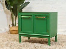 Load image into Gallery viewer, Kelly Green Vintage Mid Century Nightstands
