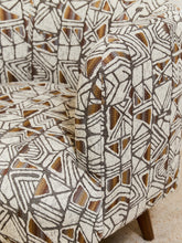 Load image into Gallery viewer, Sabin Chair in Juluna Cuba
