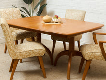 Load image into Gallery viewer, Heywood Wakefield Dining Table
