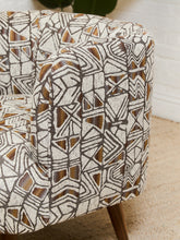 Load image into Gallery viewer, Sabin Chair in Juluna Cuba
