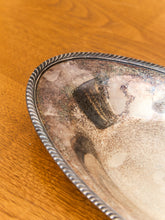 Load image into Gallery viewer, Silver Plated Oval Small Braided Edge Tray
