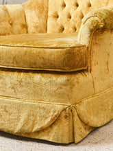 Load image into Gallery viewer, Fairfield 1970’s Regency Vintage Club Chair
