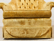 Load image into Gallery viewer, Fairfield 1970’s Regency Vintage Club Chair
