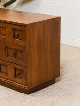 Load image into Gallery viewer, Henredon Lowboy Chest of Drawers
