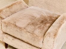Load image into Gallery viewer, Maddox Chair in Faux Fur Fawn
