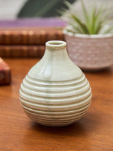 Load image into Gallery viewer, Small Signed Studio Pottery with Concentric Circles
