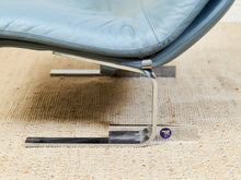Load image into Gallery viewer, Giovanni Offredi Onda lounge chair for Saporiti Italia
