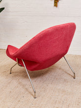 Load image into Gallery viewer, Womb Style Chair
