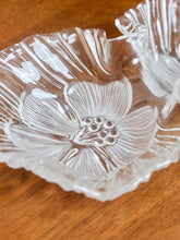 Load image into Gallery viewer, Crystal Hibiscus Tray
