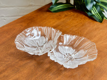 Load image into Gallery viewer, Crystal Hibiscus Tray
