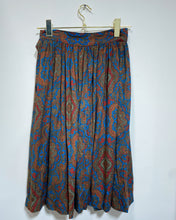 Load image into Gallery viewer, Vintage Paisley Skirt (S)
