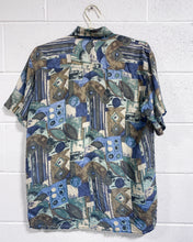 Load image into Gallery viewer, Vintage Graphic Silk Button Up - As Found (S)

