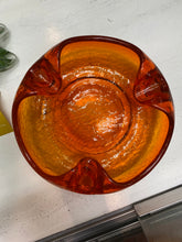 Load image into Gallery viewer, Large 1960s Amberina Crackle Ashtray
