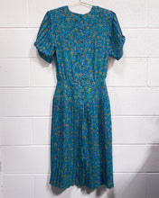 Load image into Gallery viewer, Vintage Spunky Dress (8)
