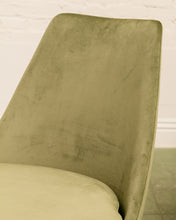 Load image into Gallery viewer, Modern Daisy upholstered chair with tapered back, rounded cushioned seat, and sculptural tulip-style pedestal base

