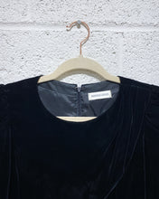 Load image into Gallery viewer, Vintage Black Velvet Dress (9)
