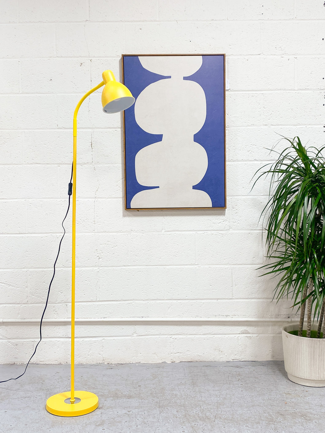 Sunny Yellow Lamp