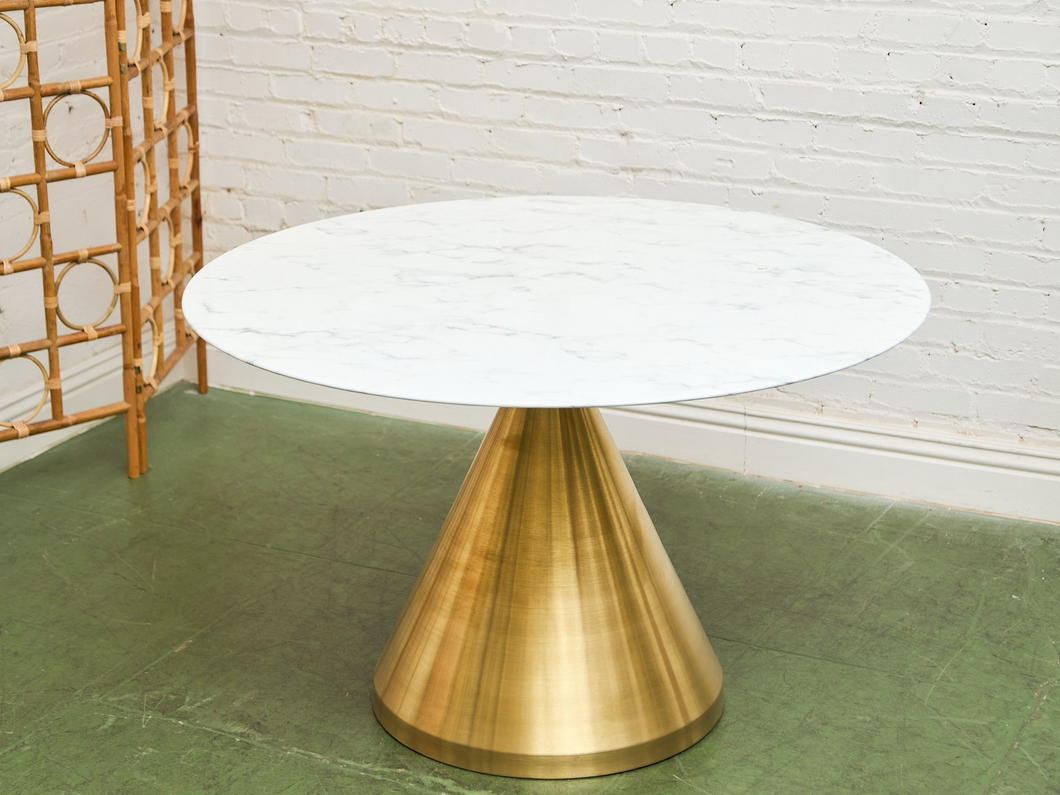 Shira Pedestal Table