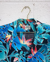 Load image into Gallery viewer, Vintage Hilo Hottie Hawaiian Shirt (XXL)

