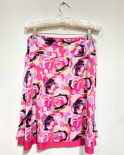 Load image into Gallery viewer, Vintage Reversible Pink Floral Skirt (L)
