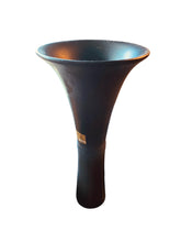 Load image into Gallery viewer, Ikebana Noir Pottery Vase
