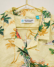 Load image into Gallery viewer, Vintage Yellow Hawaiian Shirt XL
