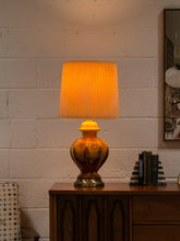 Load image into Gallery viewer, Yellow Ceramic Vintage Lamp
