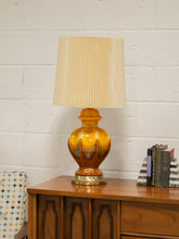 Load image into Gallery viewer, Yellow Ceramic Vintage Lamp
