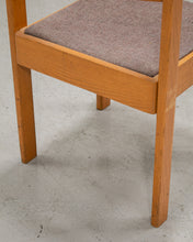 Load image into Gallery viewer, Oak Vintage Chair
