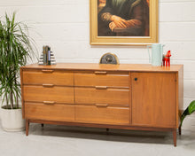Load image into Gallery viewer, Vintage Mid Century dresser
