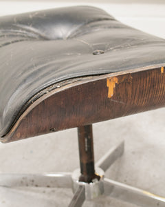 Selig Chair and Ottoman