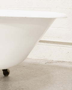 Cast Iron Claw Foot Tub