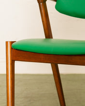 Load image into Gallery viewer, T-Rex Dining Chair in Kelly Green
