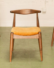 Load image into Gallery viewer, Scandinavian Dining Chair in Gold Velvet
