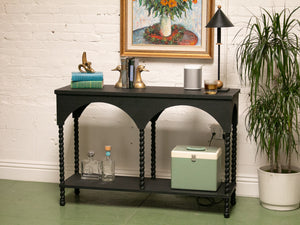 Black Vanity Entry Table