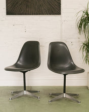 Load image into Gallery viewer, Eames Chair
