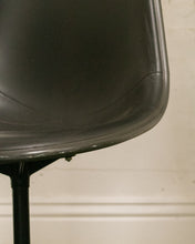 Load image into Gallery viewer, Eames Chair
