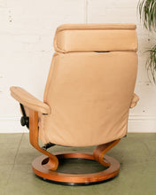 Load image into Gallery viewer, Stressless Ekkornes Chair Made in Norway
