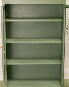 Mint Vintage Shelf