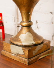 Load image into Gallery viewer, 1960’s Gold Leaf Vintage Table Lamp
