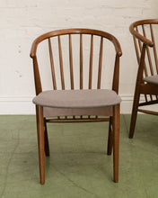 Load image into Gallery viewer, Spindle Wishbone Chair
