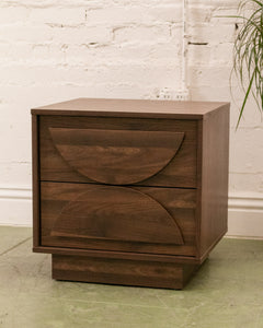 Oliver Nightstand