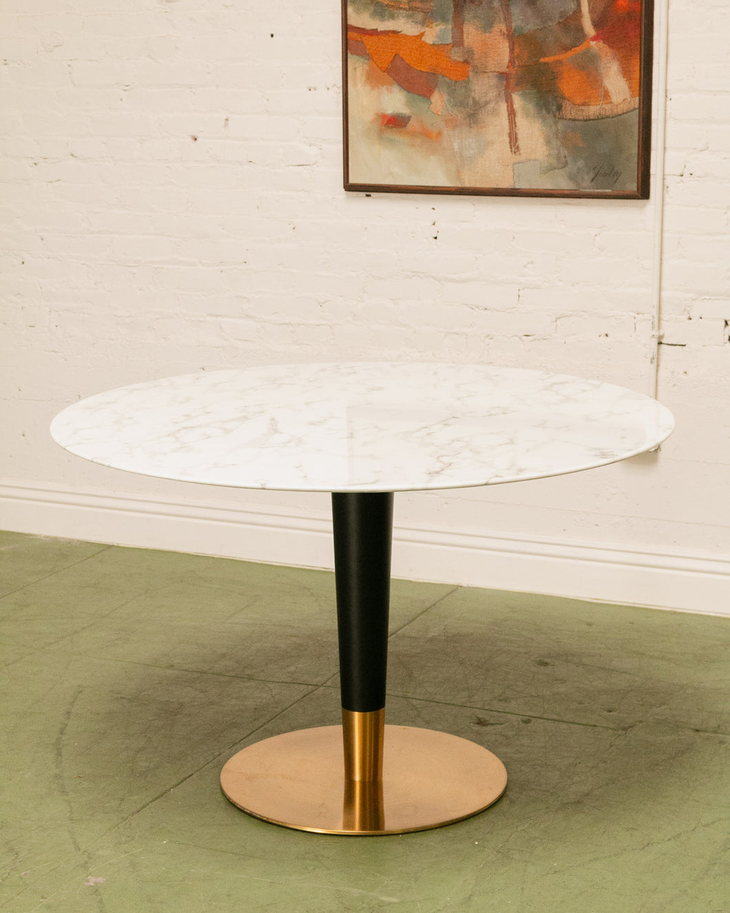 Madeline Faux Marble Round Dining Table