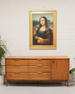 Vintage Mid Century dresser
