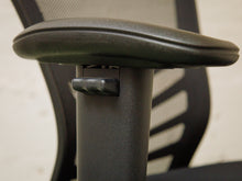Load image into Gallery viewer, Ergonomic high quality Office Chair
