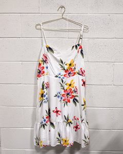 Old Navy Floral Summer Dress (XXL) Sunbeam Vintage Old Navy Floral Summer Dress (XXL) Sunbeam Vintage
