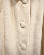 Load image into Gallery viewer, Vintage Cream Wool Coat
