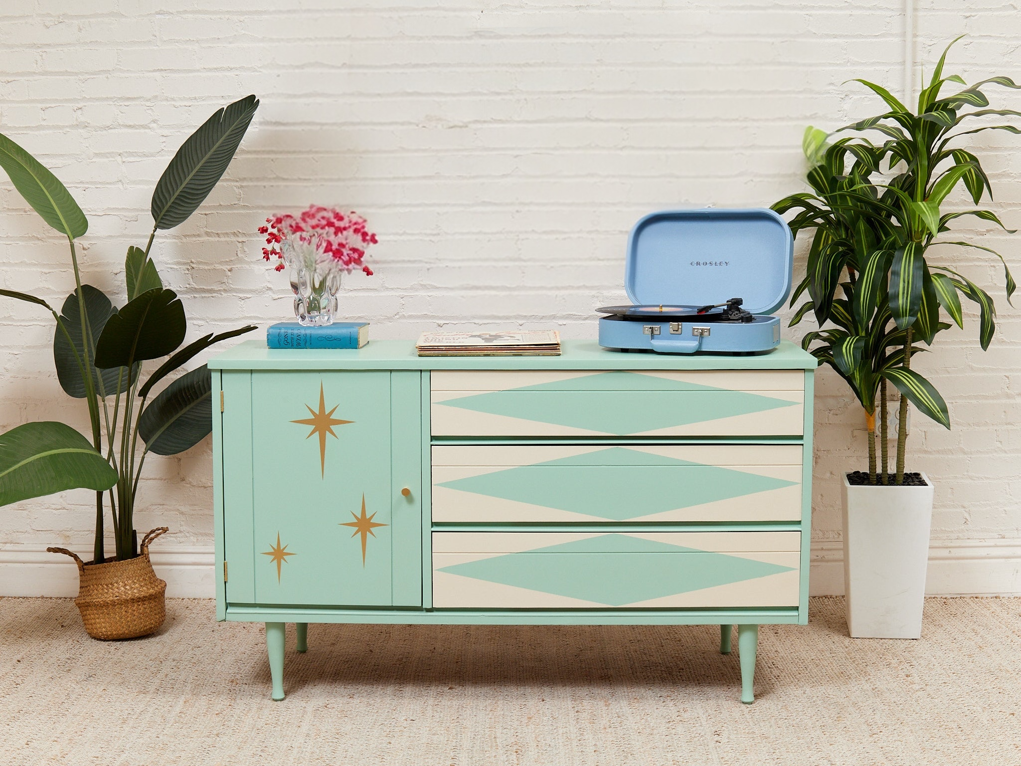 Mint Vintage Dresser Sunbeam Vintage Mint Vintage Dresser Sunbeam Vintage