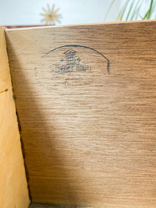 Vintage Butterscotch 6 Drawer Dresser
